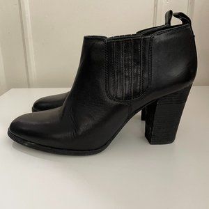 Michael Kors Chelsea Booties Size 7.5